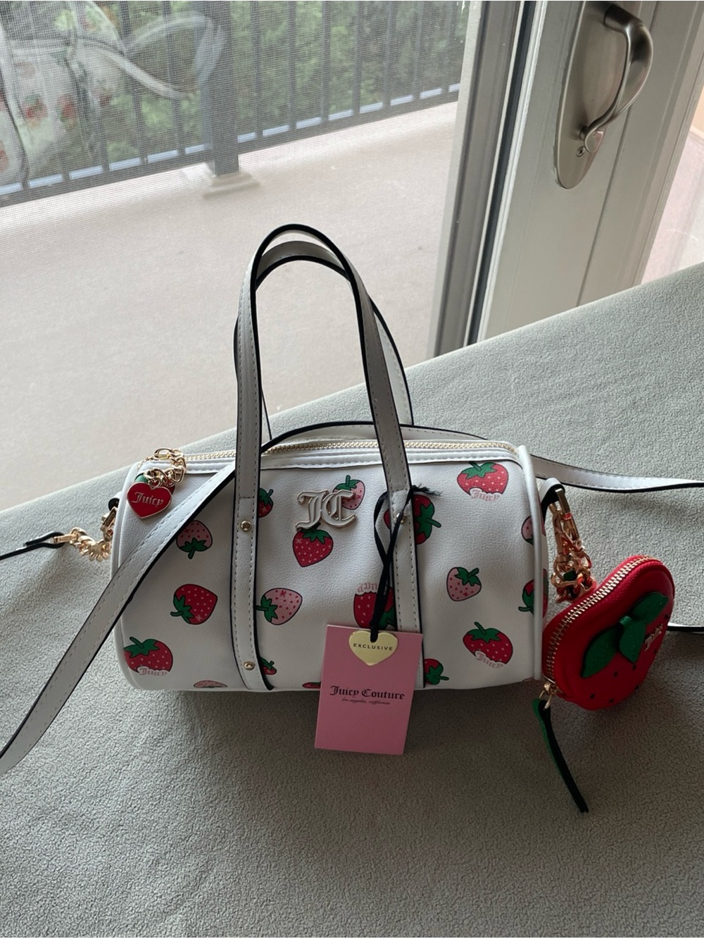 New! Juicy Couture Sweet Mini Barrel Strawberry Angel White Crossbody Red